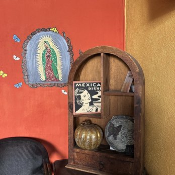 Zumayas Mexican Cafe - a corner of a mexican restaurant - Mexican Near Me - Whittier, California Zumayas Mexican Cafe - a corner of a mexican restaurant - Mexican Near Me - Whittier, California