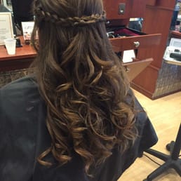 Up-Do done by April. Amazing job!!!! Extremely pleased. Up-Do done by April. Amazing job!!!! Extremely pleased.