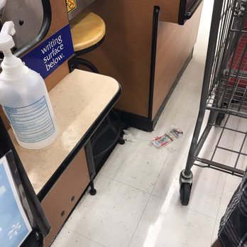 Vons - Garbage by checkout - Grocery Near Me - Las Vegas, Nevada