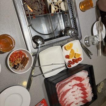 Haidilao Hotpot - Chinese Near Me - Toronto, Ontario