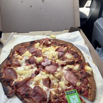 Pieology Pizzeria - Canadian bacon and pineapple - Pizza Near Me - Walnut, California Pieology Pizzeria - Canadian bacon and pineapple - Pizza Near Me - Walnut, California