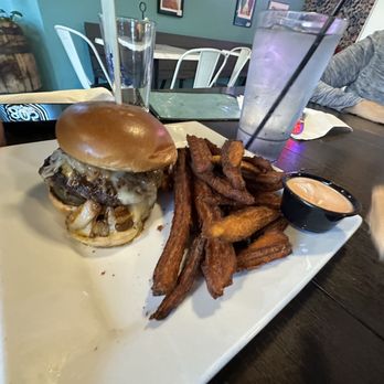 Porter's - Burger - Salad Near Me - Springdale, Utah