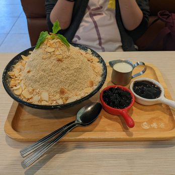 UC Dessert - Black tea bingsoo - Desserts Near Me - Oakland, California