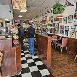 Philly's Famous - Chandler - Narrow seating.