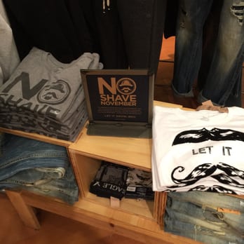 american eagle outfitters willowbrook mall