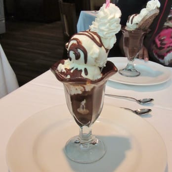 Linwoods - Old Fashioned Chocolate Sundae - New American Near Me - Owings Mills, Maryland Linwoods - Old Fashioned Chocolate Sundae - New American Near Me - Owings Mills, Maryland