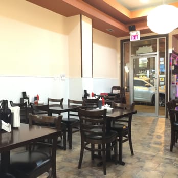 Gia Minh - Dining area~ - Vietnamese Near Me - Vancouver, British Columbia