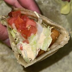 Little Caboose Taco Shop - Fish taco - Delicious! But not as good as the potato taco ;)