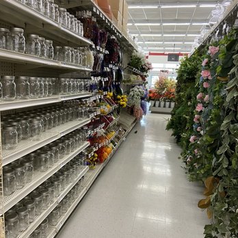 Michaels - Arts & Crafts Near Me - Avon, Connecticut