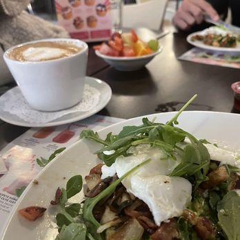 L'Oeufrier - Breakfast & Brunch Near Me - Montreal, Quebec L'Oeufrier - Breakfast & Brunch Near Me - Montreal, Quebec