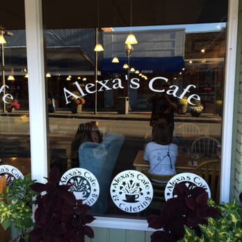 Alexa's Cafe - Breakfast & Brunch Near Me - Bothell, Washington