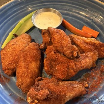 Makers Union - Phoenix Rub Wings - New American Near Me - Washington, DC, District of Columbia