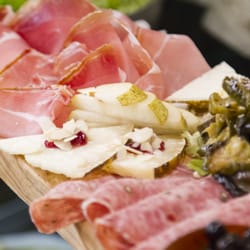 La Prosciutteria - Formaggi con confetture - Pecorino cheese with jam