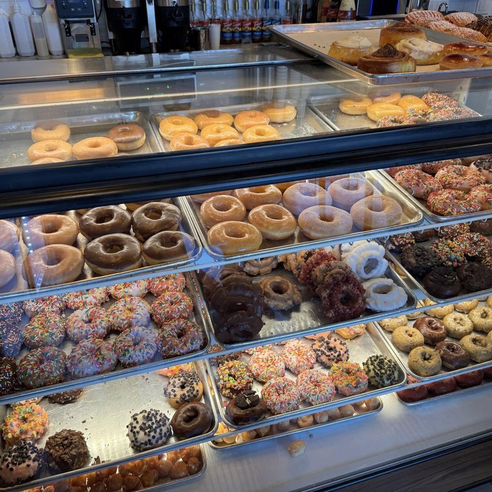 Donuts & Coffey - Bubble Tea Near Me - Sacramento, California