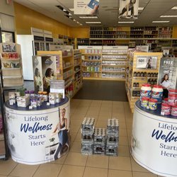 The Vitamin Shoppe - Inside....