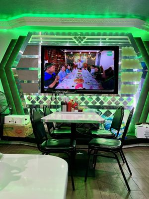 Pho Huong Lan by null