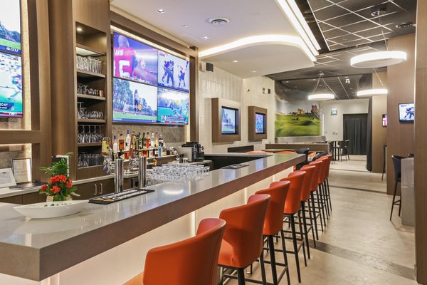 Swing Golf Lounge by null