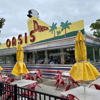 Oasis Diner - exterior - Diners Near Me - Plainfield, Indiana