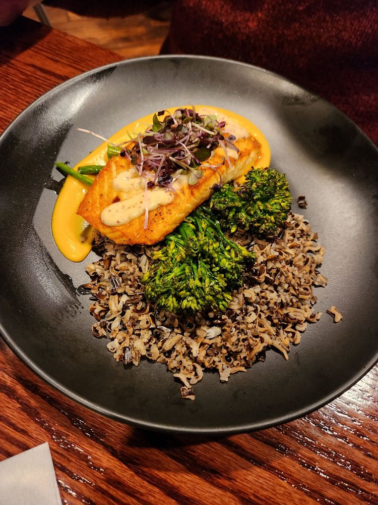 SPINNERSTOWN HOTEL Updated September 2024 90 Photos & 190 Reviews