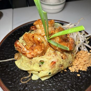 Charoen Krung Thai - Shrimp Pad Thai - Thai Near Me - New York, New York Charoen Krung Thai - Shrimp Pad Thai - Thai Near Me - New York, New York