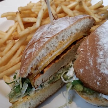 Yard House - Blackened Gardein Chicken Torta - Bars Near Me - Westlake, Ohio