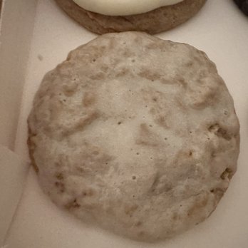 Crumbl - Rock Row - Bakeries Near Me - Westbrook, Maine