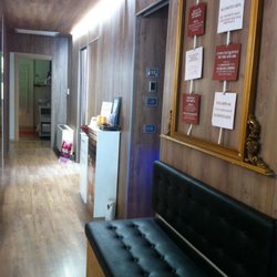 Livraghi Ornella - Sala da aspetto e ingresso ad alcune stanze...