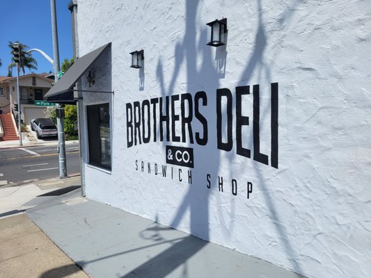 Brother's Deli & Co by null