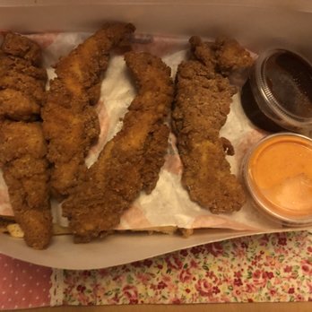 Starbird Chicken - 4 Classic Tender Box - fries are underneath the chicken! - Chicken Shop Near Me - Sunnyvale, California Starbird Chicken - 4 Classic Tender Box - fries are underneath the chicken! - Chicken Shop Near Me - Sunnyvale, California