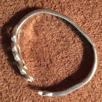Persin and Robbin Jewelers - Before they had fixed my ring this is what I have then to work with. - Jewelry Near Me - Deer Park, Illinois Persin and Robbin Jewelers - Before they had fixed my ring this is what I have then to work with. - Jewelry Near Me - Deer Park, Illinois