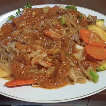 Tawan Tasty Thai Food - Pad Thai Beef  ! - Thai Near Me - jefferson, Oregon