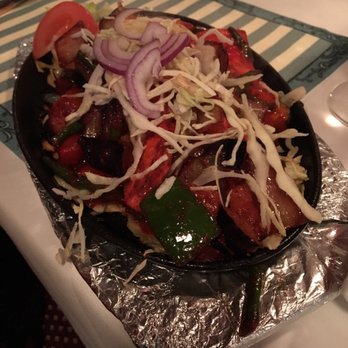 Maharani Mogendorf - gegrilltes Gemüse mit hausgemachtem Frischkäse, wie immer eine Riesenportion - Indian Near Me - Mogendorf, RP