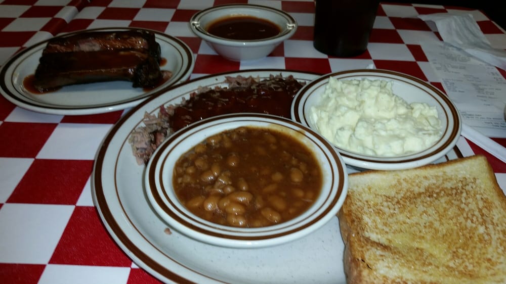 RAY’S BAR B Q CLOSED Updated April 2024 960 Gilbert Ferry Rd SE