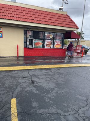 Tam's Burgers by null