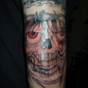 Graffiti Palace Tattoo - New TaT 4-17-10 (I take a pic after it heals) - Tattoo Near Me - North Hollywood, California Graffiti Palace Tattoo - New TaT 4-17-10 (I take a pic after it heals) - Tattoo Near Me - North Hollywood, California