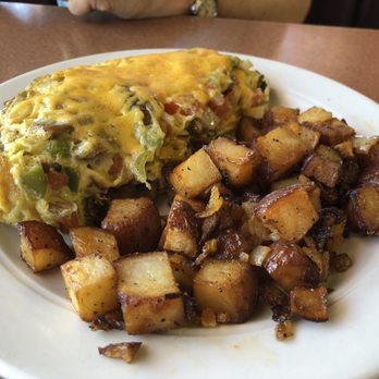 The Pinon Cafe - Veggie Omelet with Country Fried Tomatoes - Cafes Near Me - Payson, Arizona