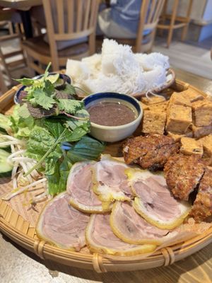 CHÉN - CHEN Vietnamese Restaurant by null