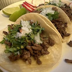 Lindo Mexico - Steak tacos