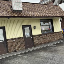 Exterior outside entrance of Trone's Tag Title and Notary - West office - York, Pennsylvania Exterior outside entrance of Trone's Tag Title and Notary - West office - York, Pennsylvania