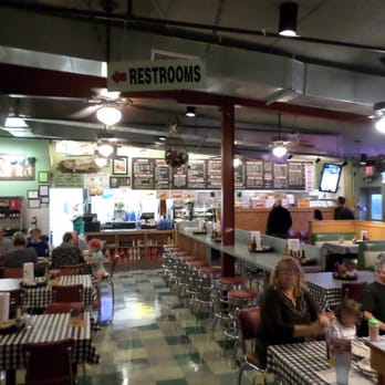 Flying Fish - interior shot - Seafood Near Me - Bentonville, Arkansas