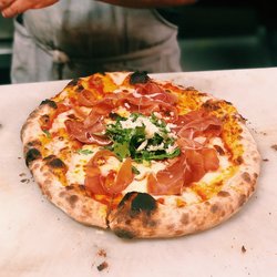 Milk - Jamón Serrano y Arugula