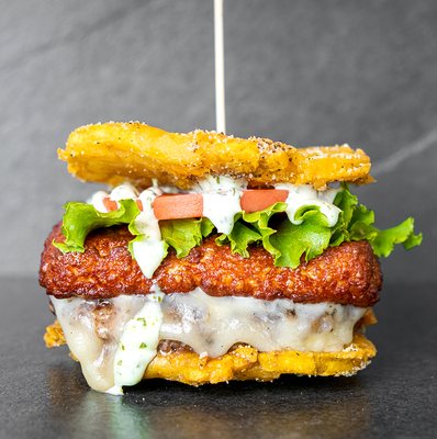 PINCHO Burgers and Kebabs by null