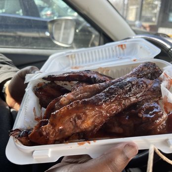 Chaps Pit Beef - THESE RIBS ARE FIRE!!!!
AND THE BBQ SAUCES THEY HAVE ARE GREAT!!!! - Barbeque Near Me - Baltimore, Maryland Chaps Pit Beef - THESE RIBS ARE FIRE!!!!
AND THE BBQ SAUCES THEY HAVE ARE GREAT!!!! - Barbeque Near Me - Baltimore, Maryland