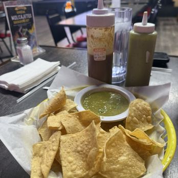 Las 15 Salsas Restaurant Oaxaqueño - Chips and salsas - Mexican Near Me - Phoenix, Arizona