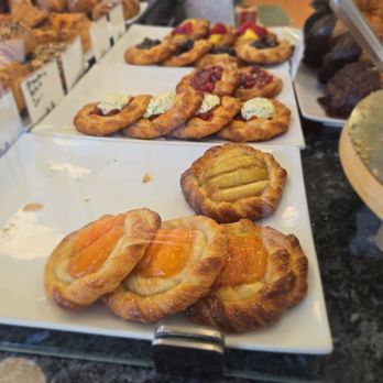 Fillmore Bakeshop - Fruit filled pastries Fillmore Bakeshop San Francisco - Desserts Near Me - San Francisco, California Fillmore Bakeshop - Fruit filled pastries Fillmore Bakeshop San Francisco - Desserts Near Me - San Francisco, California
