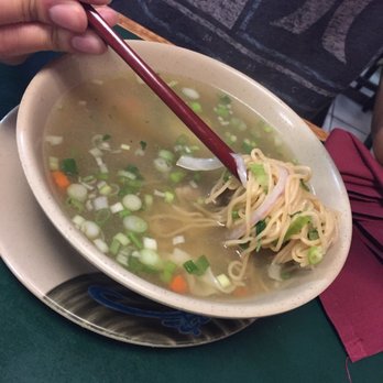 Ri Le's - Large bowl of wonton soup - Vietnamese Near Me - Tulsa, Oklahoma Ri Le's - Large bowl of wonton soup - Vietnamese Near Me - Tulsa, Oklahoma