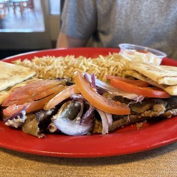 Yanni's Best Charbroiled - Gyro Plate - Burgers Near Me - Fillmore, California Yanni's Best Charbroiled - Gyro Plate - Burgers Near Me - Fillmore, California