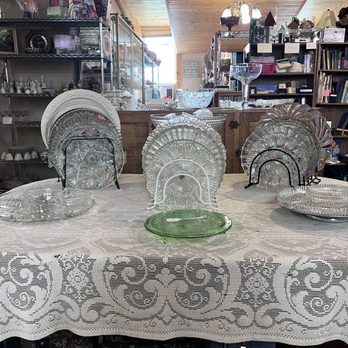 Neighbor To Neighbor Thrift Store - Interior - Used, Vintage & Consignment Near Me - Two Harbors, Minnesota Neighbor To Neighbor Thrift Store - Interior - Used, Vintage & Consignment Near Me - Two Harbors, Minnesota