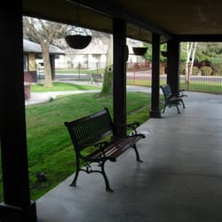 Evergreen Residence Assisted Living - Courtyard