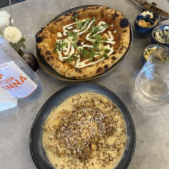 LB Eatery & Wine - Carbona Pizza (special pizza) & Lemon Ricotta Raviolis - Breakfast & Brunch Near Me - Pembroke Pines, Florida